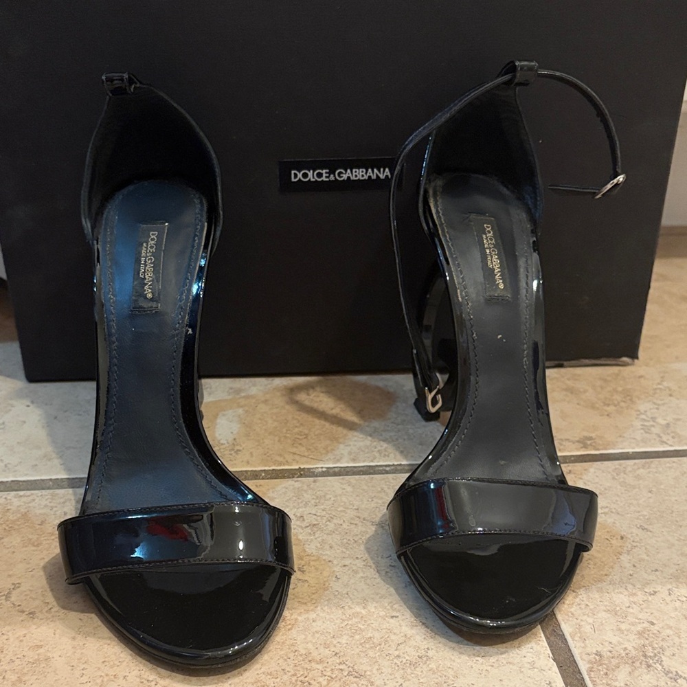 Dolce & Gabbana Glossy Black Heels